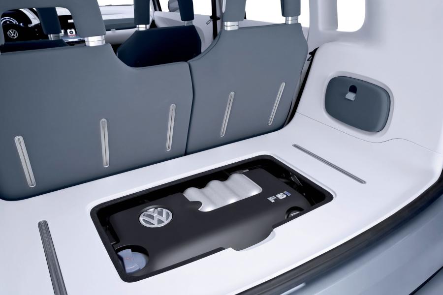  Volkswagen Space up Concept 2007 года  (фото 11 из 30)
